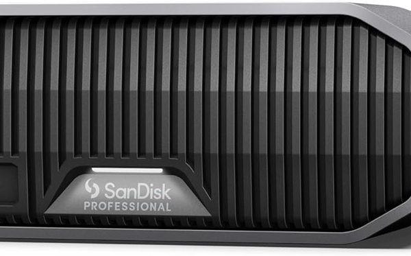 Western Digital SDPHG1H-026T-SBAAD, 26TB, Thunderbolt 3, USB 3.2 Gen 2x1, Up to 260MB/s read/write, 5YR Warranty